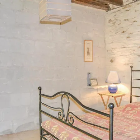 Awesome In St Jean Des Mauvrets With Kitchen Ferienhaus Saint-Mélaine-sur-Aubance
