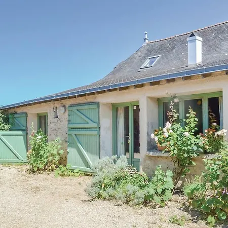 Awesome In St Jean Des Mauvrets With Kitchen * Saint-Mélaine-sur-Aubance